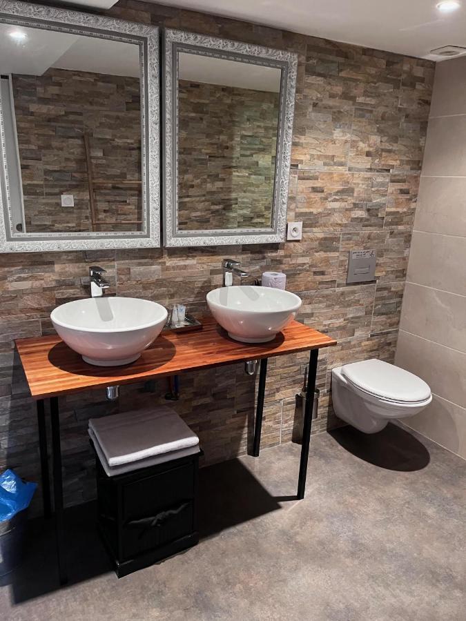 L'Hostellerie De Sevremont Saint-Michel-Mont-Mercure 外观 照片