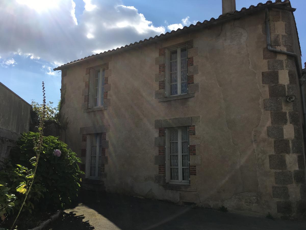 L'Hostellerie De Sevremont Saint-Michel-Mont-Mercure 外观 照片